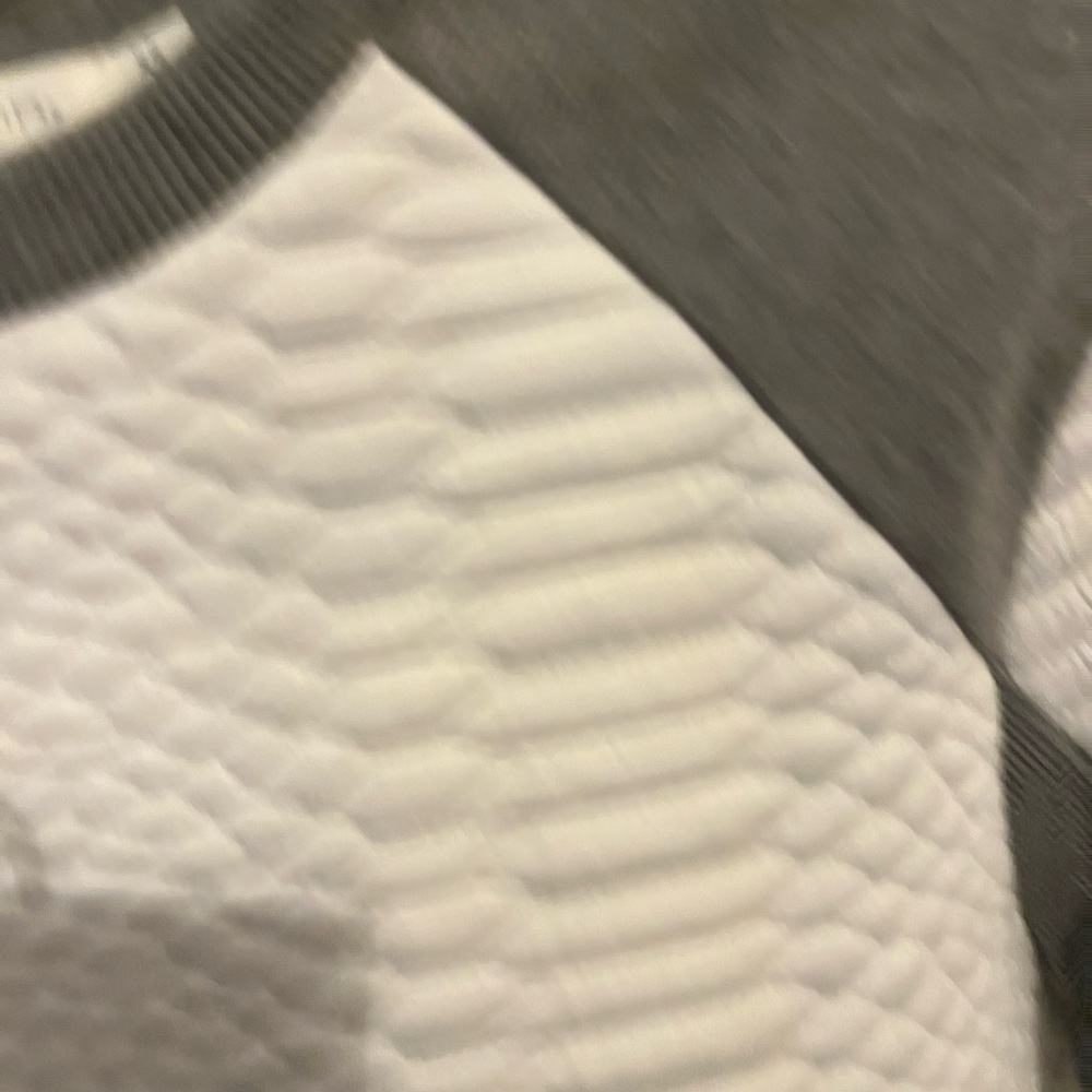 NWOT Blanc Noir Textured White and Gray Sweater - Picture 3 of 7
